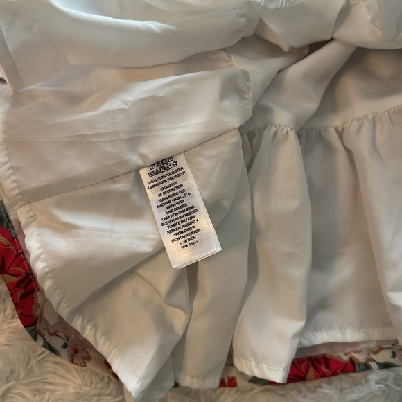 Dress - Picture 9 of 11